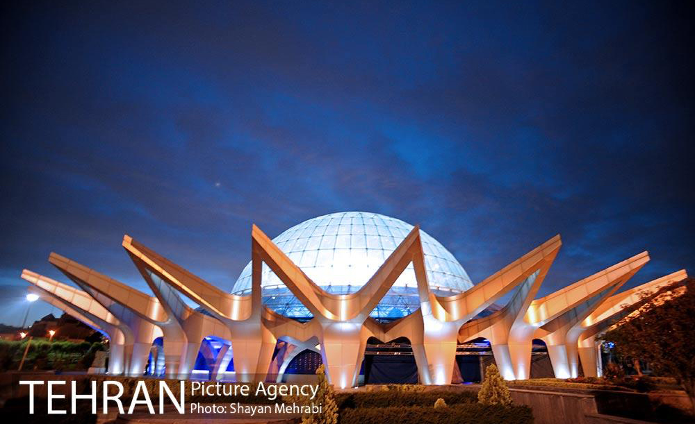 Mina Dome Skyscraper / Shayan Mehrabi