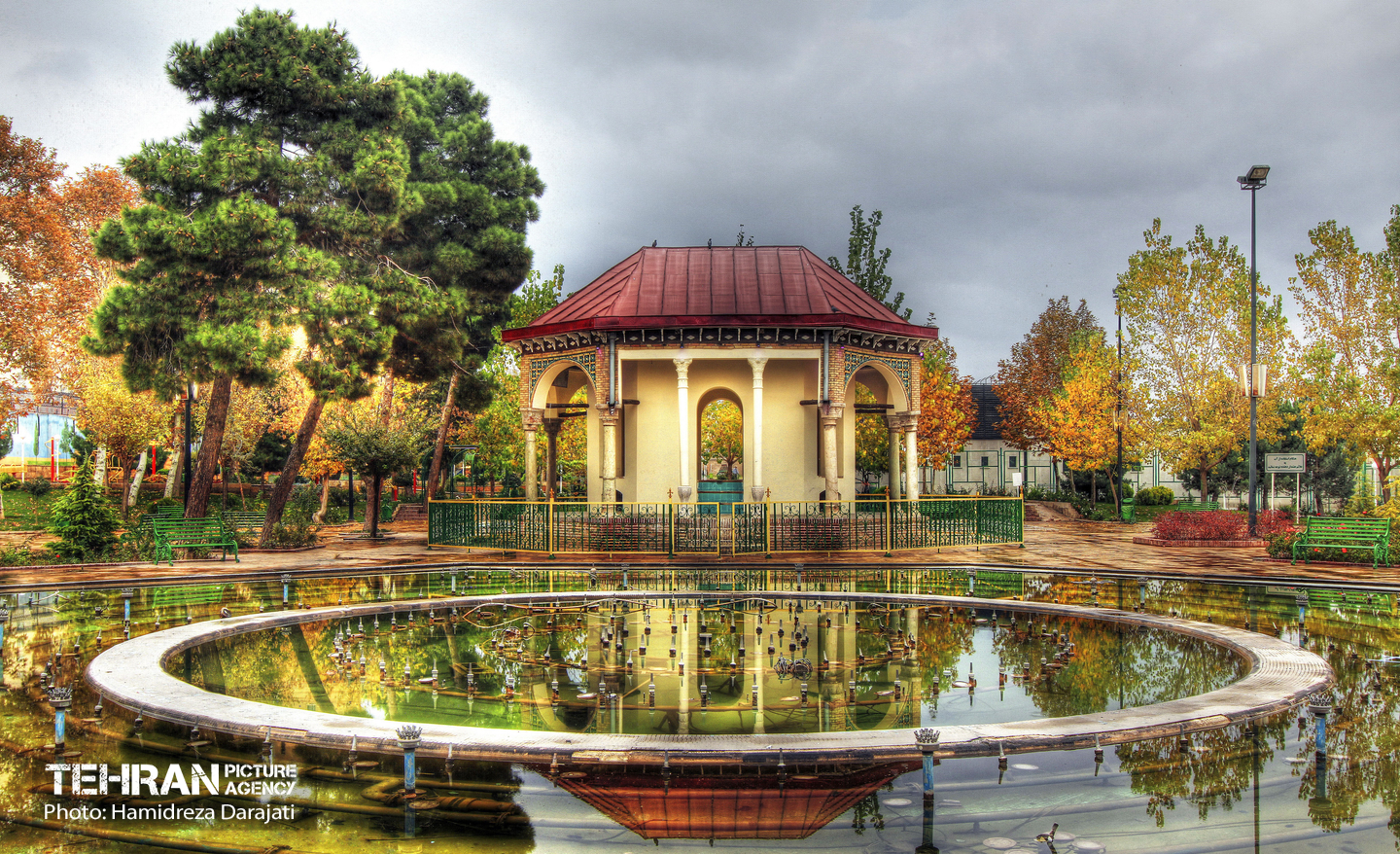 Kolah Farangi Mansion / Hamidreza Darajati