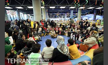 مراسم رونمایی کتاب های تصویری سپیدار 26