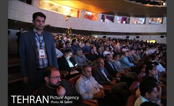 گرامیداشت روز کارمند در برج میلاد 3