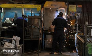 بازدید شهردار منطقه ۲۱ از کارخانه پارس اگزوز 6