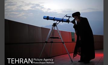 استهلال هلال ماه شوال از فراز برج میلاد تهران 40