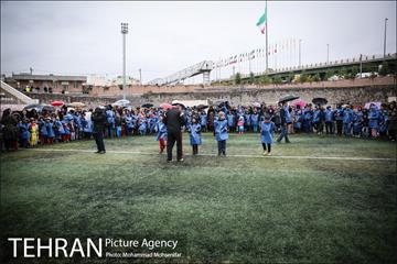پیاده روی خانوادگی 27