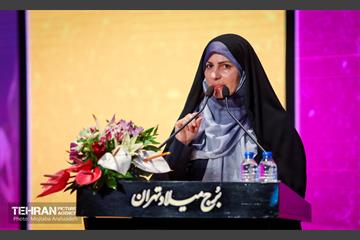 آیین تکریم و بزرگداشت مقام زن 3