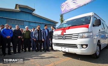 آیین رونمایی از تاکسی‌ون‌های جدید شهرداری تهران 23