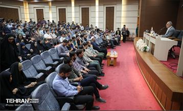 نشست صمیمانه شهردار تهران با مسئولین پایگاههای بسیج دانشجویی تهران 28