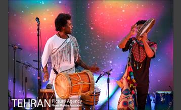 اجرای گروه موسیقی لیان در برج میلاد 20