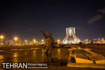 نور افشانی برج آزادی به مناسبت سالگرد پیروزی انقلاب اسلامی 6