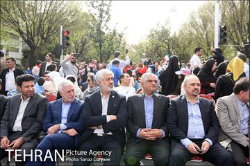 افتتاح نوروزگاه هنر در پیاده‌راه بلوار کشاورز 4