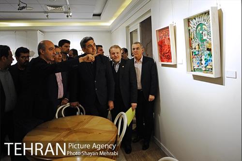 بازدید شهردار تهران از نمایشگاه نقاشی و چیدمان کافه گرافی 1