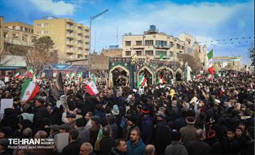 تشییع پیکر ۱۰۰ شهید مردمی و مدافع امنیت در تهران - 3 28