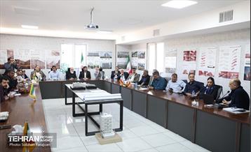 جلسه انتخاب معماری پروژه حیاط تهران 16