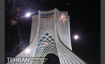 نور افشانی در میدان آزادی به مناسبت جشن نیمه شعبان 12