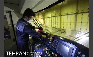 آغاز عملیات ضدعفونی کردن مترو تهران 2