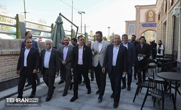 افتتاح مجتمع تجاری و فرهنگی رواق در منطقه عباس‌آباد 11
