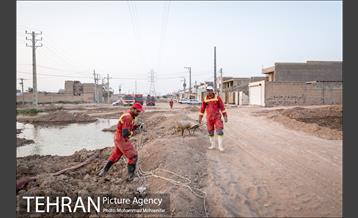 عملیات تخلیه آب از شهرک پیام اهواز 8