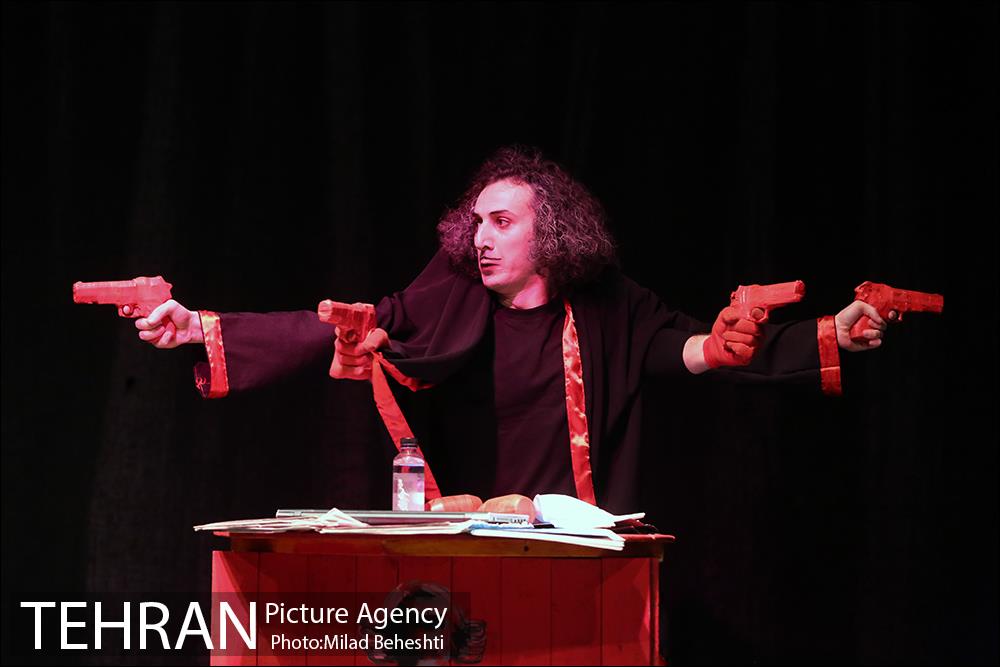 نمایش شاهدین اعدام 2