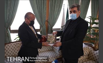 دیدار شهردار تهران با سفیر مالزی 17