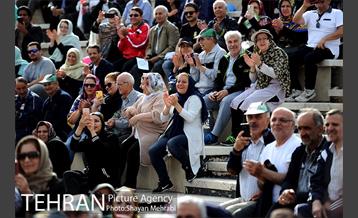ششمین همایش پیاده روی خانوادگی بازنشستگان شهرداری تهران با حضور شهردار تهران 57