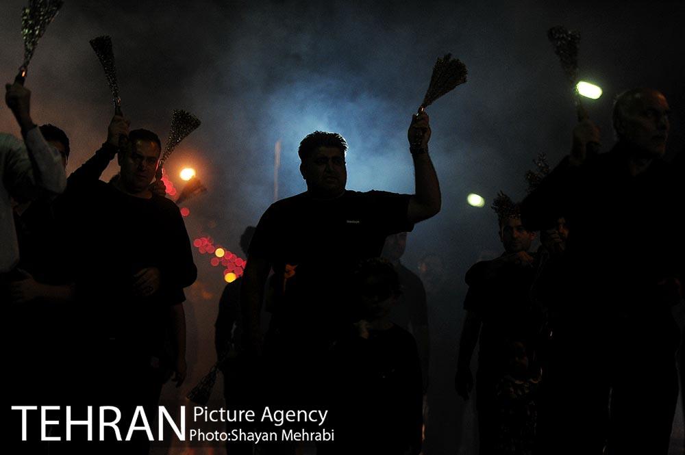 عزاداری شب تاسوعا در خیابان های تهران 38
