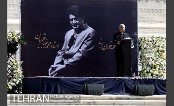 مراسم خاکسپاری پیکر محمدرضا شجریان در توس 18