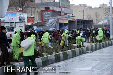 خدمات شهرداری تهران در پایان راهپیمایی یوم الله 22 بهمن 20