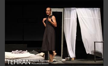 نمایش مستاجر‎ 17