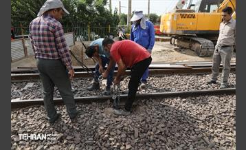 عملیات جمع آوری ریل‌ها و شاسی گذاری در حریم راه آهن تهران اهواز 16