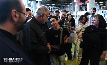 بازدید شهردار تهران از رویداد "اردی‌بهشت کتاب" 24