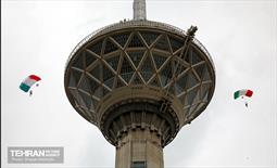 پرش چتربازان از برج میلاد تهران 28