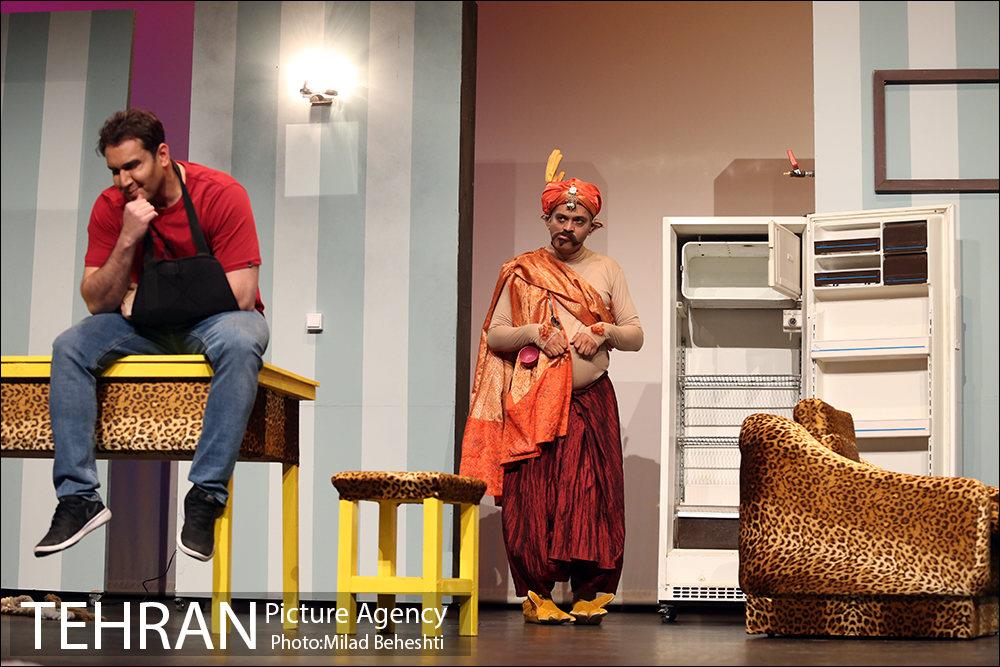 نمایش آلفرد 6