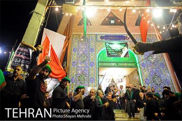 مشعل‌گردانی در دولت آباد تهران 7