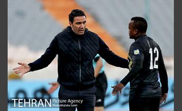 دیدار تیم های فوتبال پرسپولیس و فولاد خوزستان 10