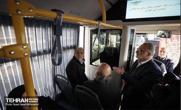 مراسم رونمایی از نخستین بسته حمل و نقل عمومی برقی تهران 57