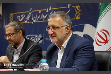 دیدار شهردار تهران با نخبگان منطقه 16 شهرداری 5