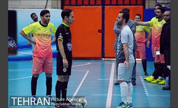 دیدار تیم های فوتسال مرکز ارتباطات و سازمان ورزش 16