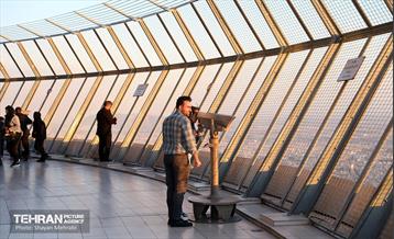 برج میلاد در ایام نوروز قرآنی 21