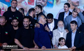 مراسم تجلیل از کشتی‌گیران قهرمان جهان (جشنی برای ایران) 12