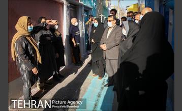 آیین افتتاح نیروگاه خورشیدی و کوچه دوستی در منطقه۱۷