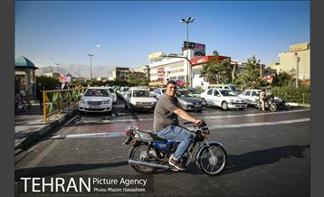 شهرنگار؛ حوالی میدان صادقیه 16