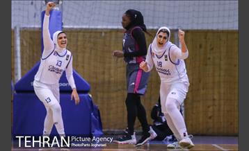 دیدار تیم های بسکتبال نارسینا و گروه بهمن 13