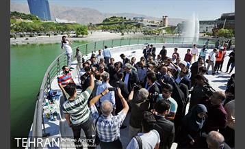 افتتاح دریاچه باغ هنر اراضی عباس آباد با حضور شهردار تهران 17