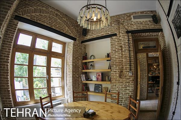 کافه و گالری ریرا  15