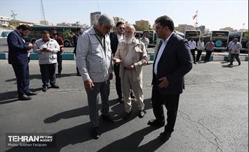 آیین بهره‌برداری از ۲۰۱ دستگاه اتوبوس برقی 38