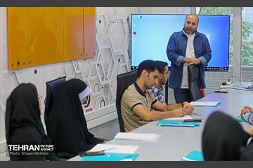 دوره گرافیک تبلیغاتی مدرسه کندو 14
