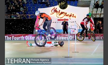 افتتاحیه چهارمین المپیاد ورزشی بازنشستگان شهرداری تهران 5