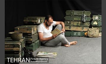 نمایش لیلی نام تمام دختران ایران زمین است‎ 8