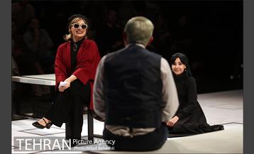 نمایش مرغ دریایی من 7