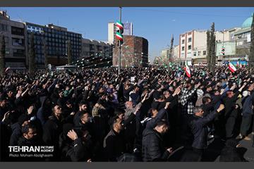 اجتماع مردم تهران در پی شهادت رهبر انقلاب - 2 70