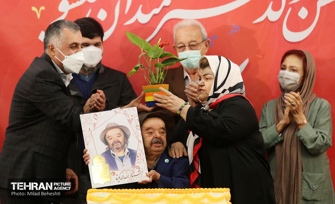 جشن تولد هنرمندان پیشکسوت متولد آذر‎‎ 43